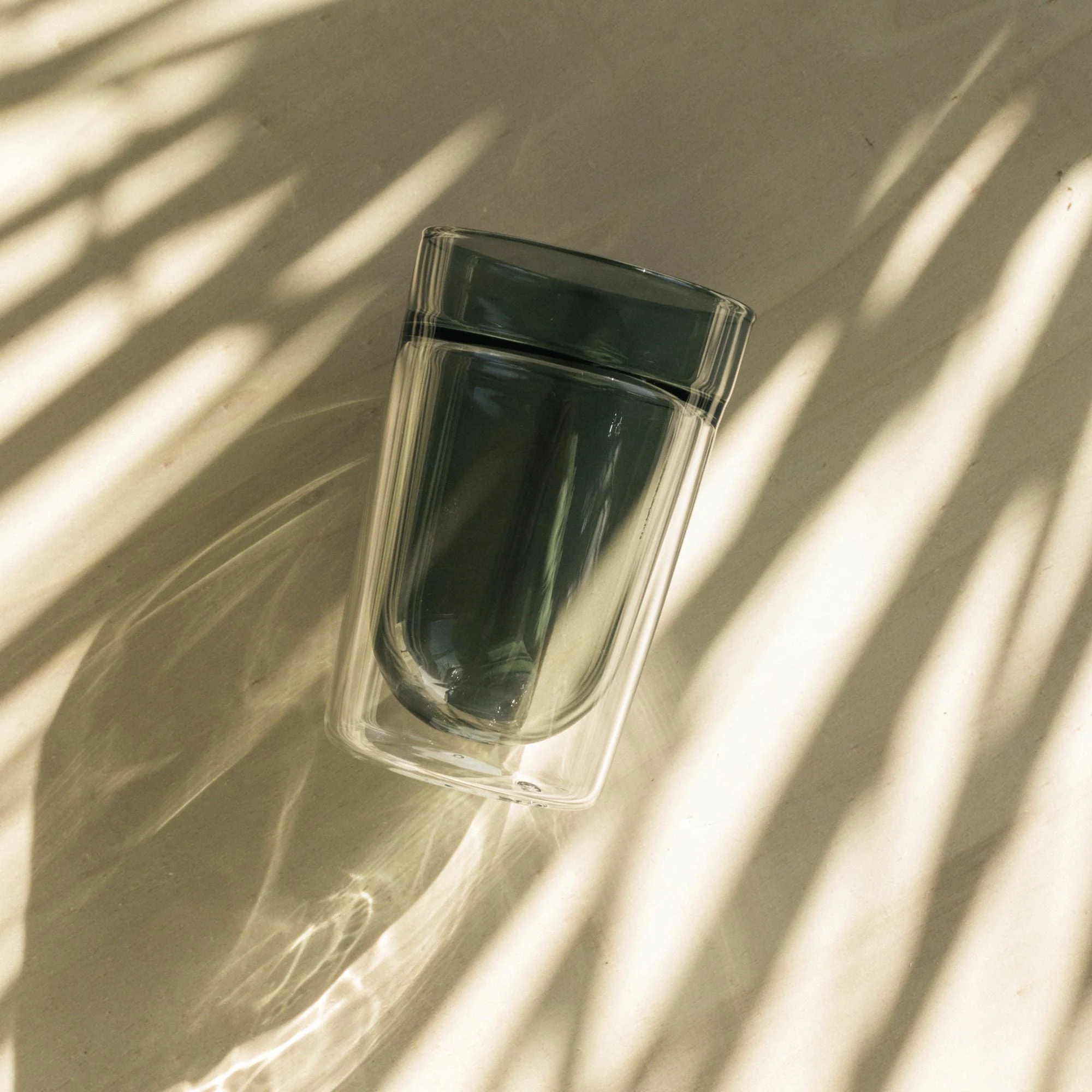 Teeglas Double walled glass large grey - Image 3